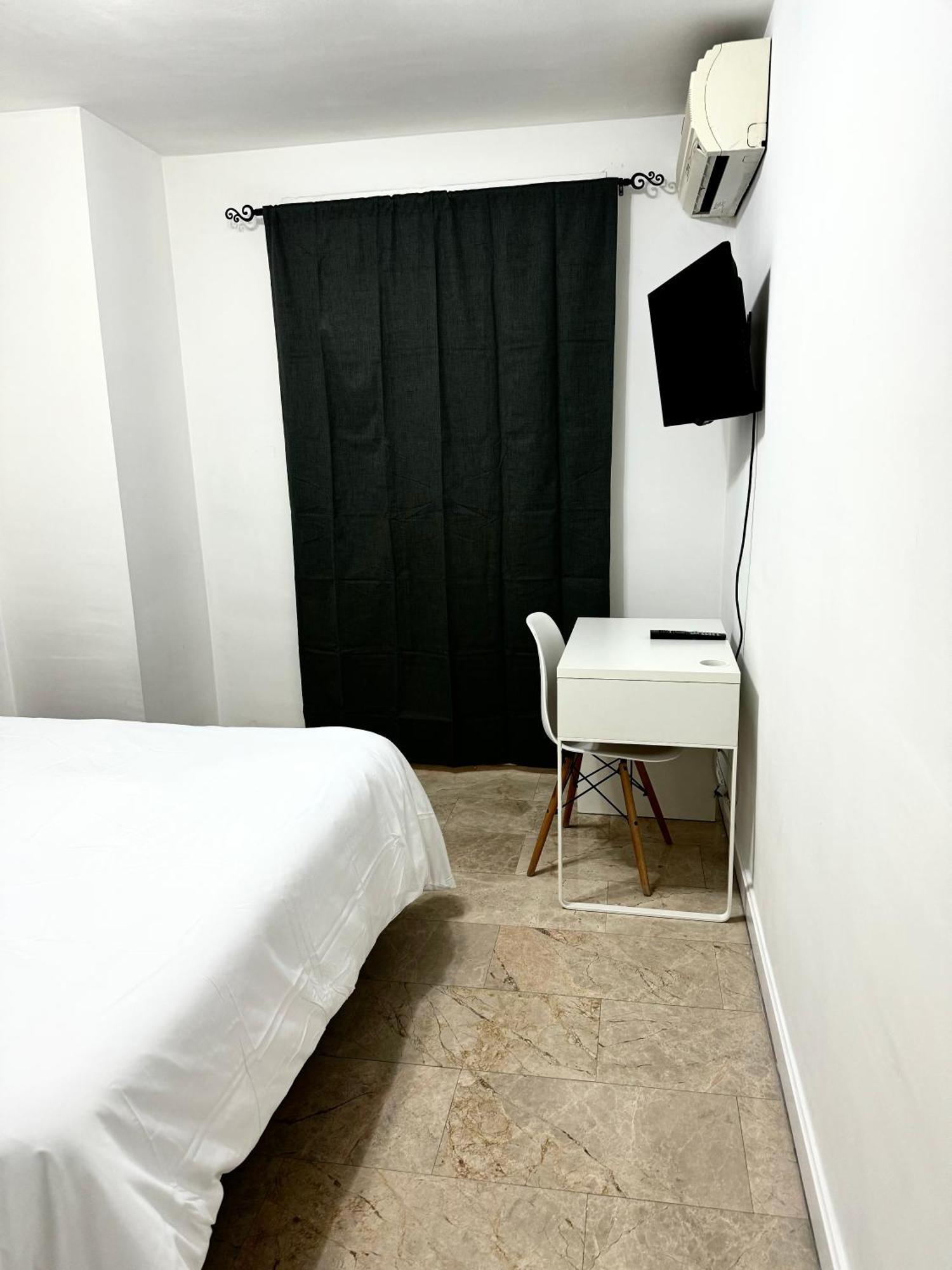 Alojamiento Bruckner Malaga Exterior photo